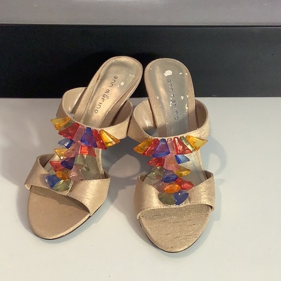 Ann Marino Tan Fabric Multicolor Jewels Slip On Heel Sandal Shoe Sz 6.5 - Picture 1 of 11